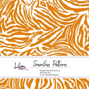 Op de afbeelding: Een naadloos digitaal patroon met oranje tijgerachtige strepen op een witte achtergrond. Een centrale witte horizontale band bevat de tekst: Kristen Campbell Designs, Seamless Pattern, Digital Download Only, 300 DPI JPG, 12x12 Tileable/Repeat.