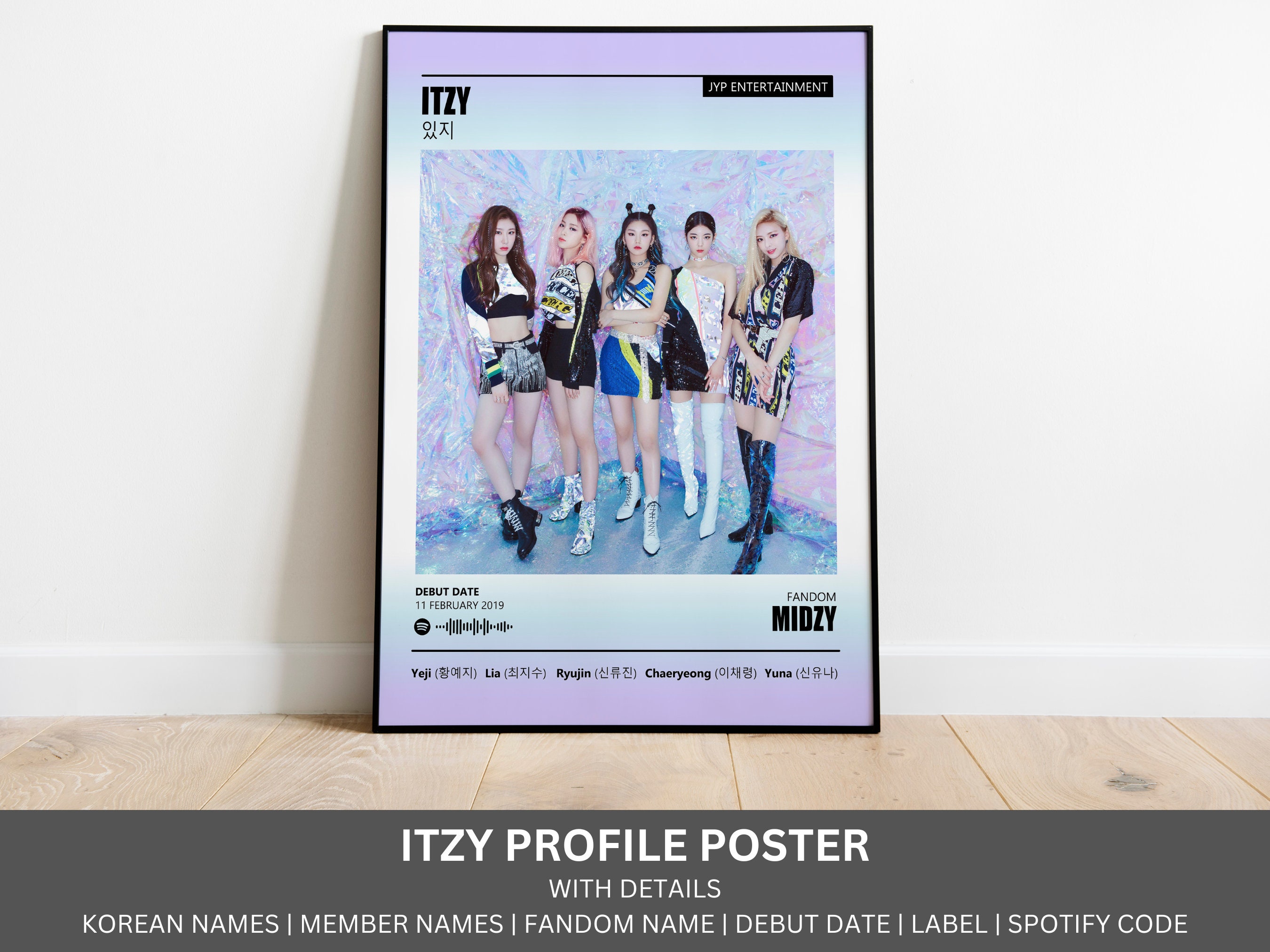 Update: ITZY Drops D-DAY Poster For 1st Full Album “Crazy In Love”