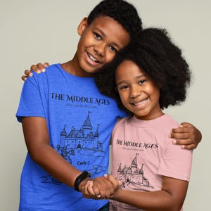 Classical Conversations Cycle 2 kindershirt | T-shirt middeleeuwen | Uniseks CC Foundations kindershirt | Bijpassende moederset