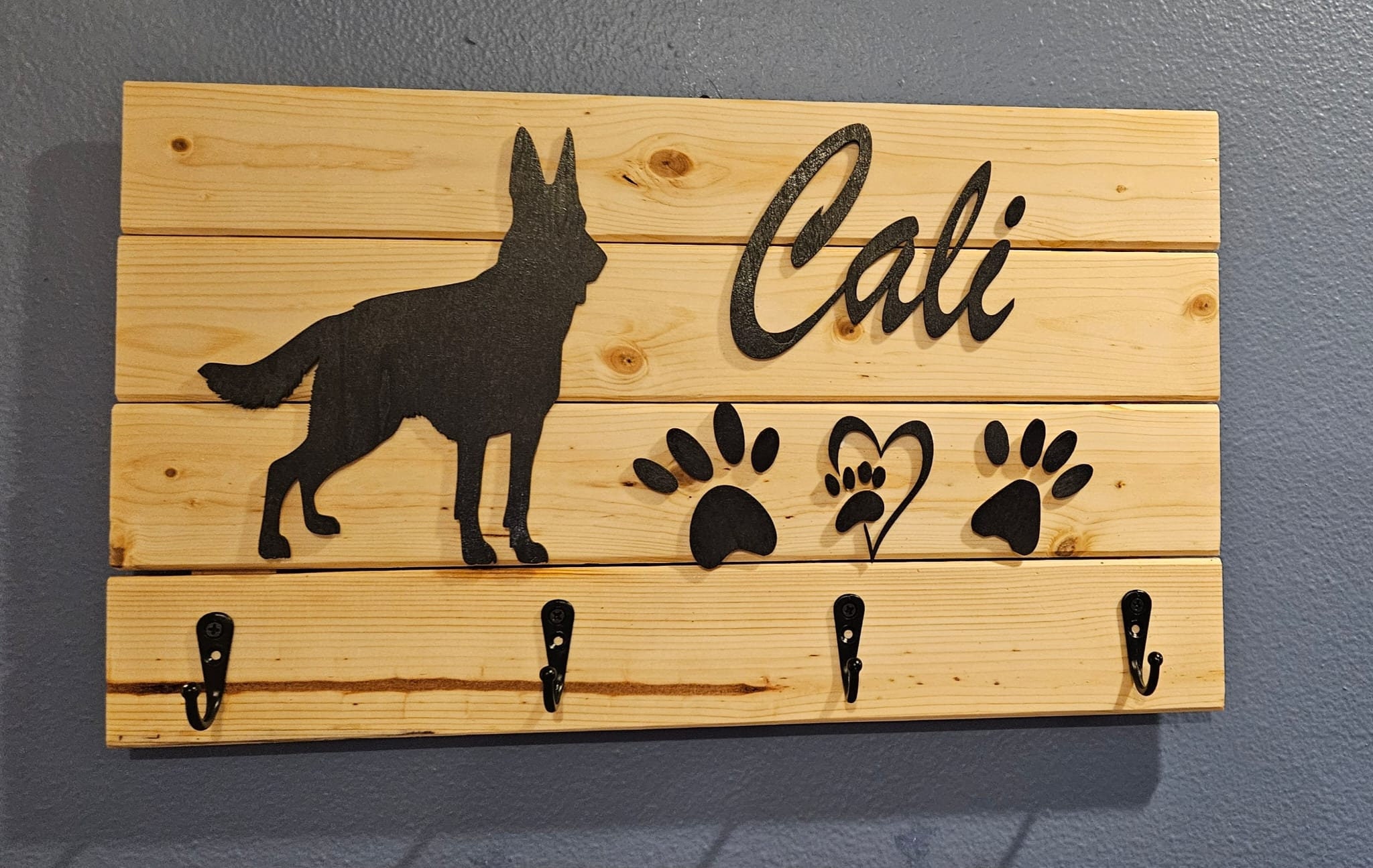 Customizable Dog Key Holder, Leash Holder, Dog Lover Gift,wall Decor,house Warming Gift, Wooden