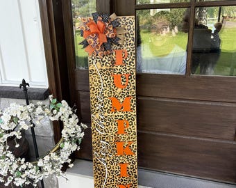 Jesienny znak na ganku „Hej tam Dynio”