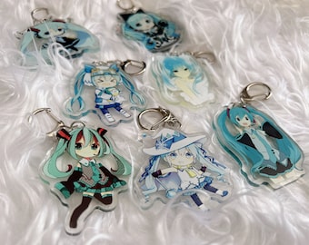Hatsune miku acrylic keychains