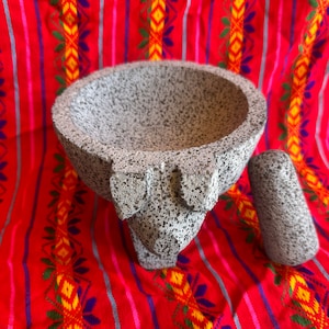 8 Inch Mexican Molcajete: Black Volcanic Stone Mortar and Pestle
