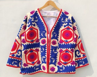 Cappotto da giacca ricamato a mano Suzani in cotone blu scuro, donne indossano giacche invernali, regalo da damigella d'onore, giacca invernale, abito kimono, damigella d'onore