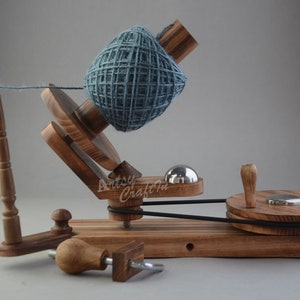 Yarn Winder and Swift Yarn Winder Combo Hand-operated Ball Winder Knitter's  Gifts Center Handcrafted Skein Winder for Knitting Crocheting 