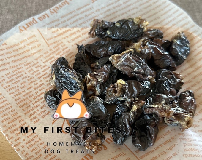Premium Chicken Heart without fat, Chicken Heart for Dogs/Cats, Dehydrated Chicken Hearts, Cat Treats, Dog Treats, Chicken Jerky