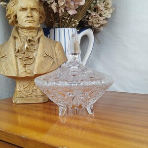 Sucrier Bonbonnière en Cristal de Bohème Finement Taillé Décor Géométrique Vintage