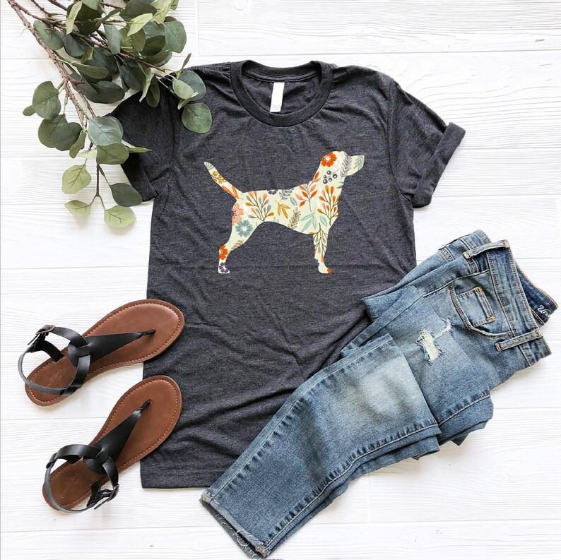 Labrador Shirt, Labrador Lover Shirt, Labrador Mom Shirt, Labrador Owner Shirt, Funny Dog Lovers Shirt, Floral Dog Mom Tshirt, Black Lab Tee imagem 3