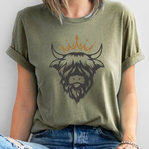 Floral Cow shirt, Western shirt, Highland cow shirt, Cow shirt for women, Cow lover gift, Cow Farm t shirt, Easily Distracted by Cows