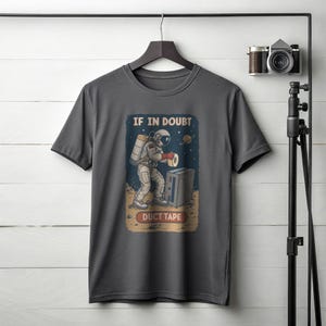 The Martian inspired T-shirt - If in doubt, Duct tape. Andy Weir - Space geek - Scifi - Space Nerd
