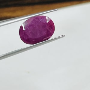 Natural 4.89 ct ruby gemstone oval blood red color excellent cut
