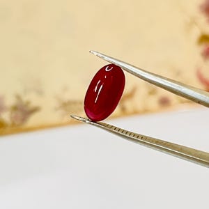Naturlig rubin ädelsten oval cobochan 3 morot