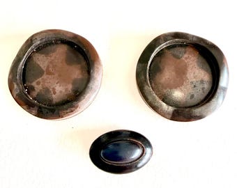 Vintage Starburst Wavy Edge Brown Plastic Buttons, Metal Leather Blue Center Button