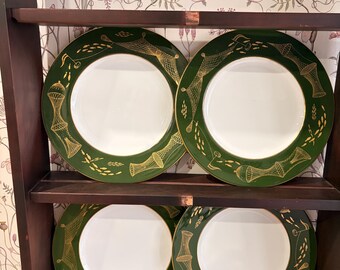 Rare set of 4 Dinner Plates by Wedgwood with Fish and Fishing Nets Green and Gold