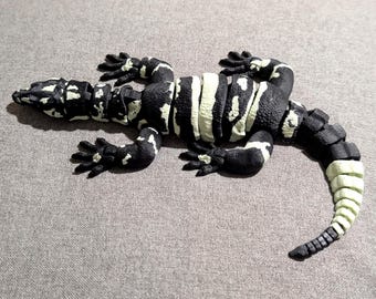 Laced Monitor Lizard articulated 3D print, ornamental toy, moving body, semi-realistic reptile. Australia. Biodegradable.