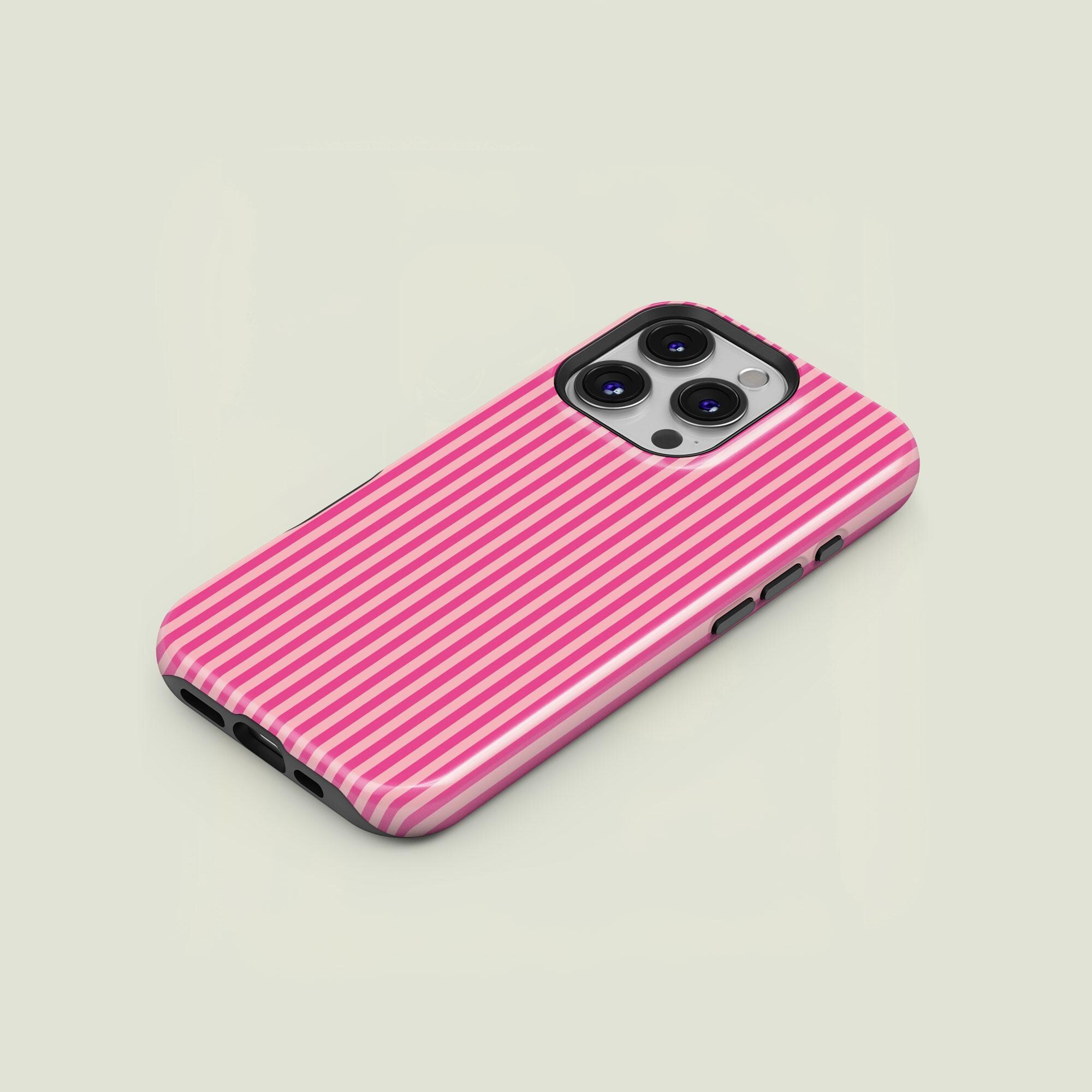クラシックストライプ ライトピンク＆ホットピンクのiPhone 17 / 16
