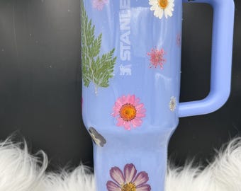 Geschenke für Mama | 30/40 oz Stanley Tumbler mit echten getrockneten Blüten | Muttertag | Individuell | Personalisiert