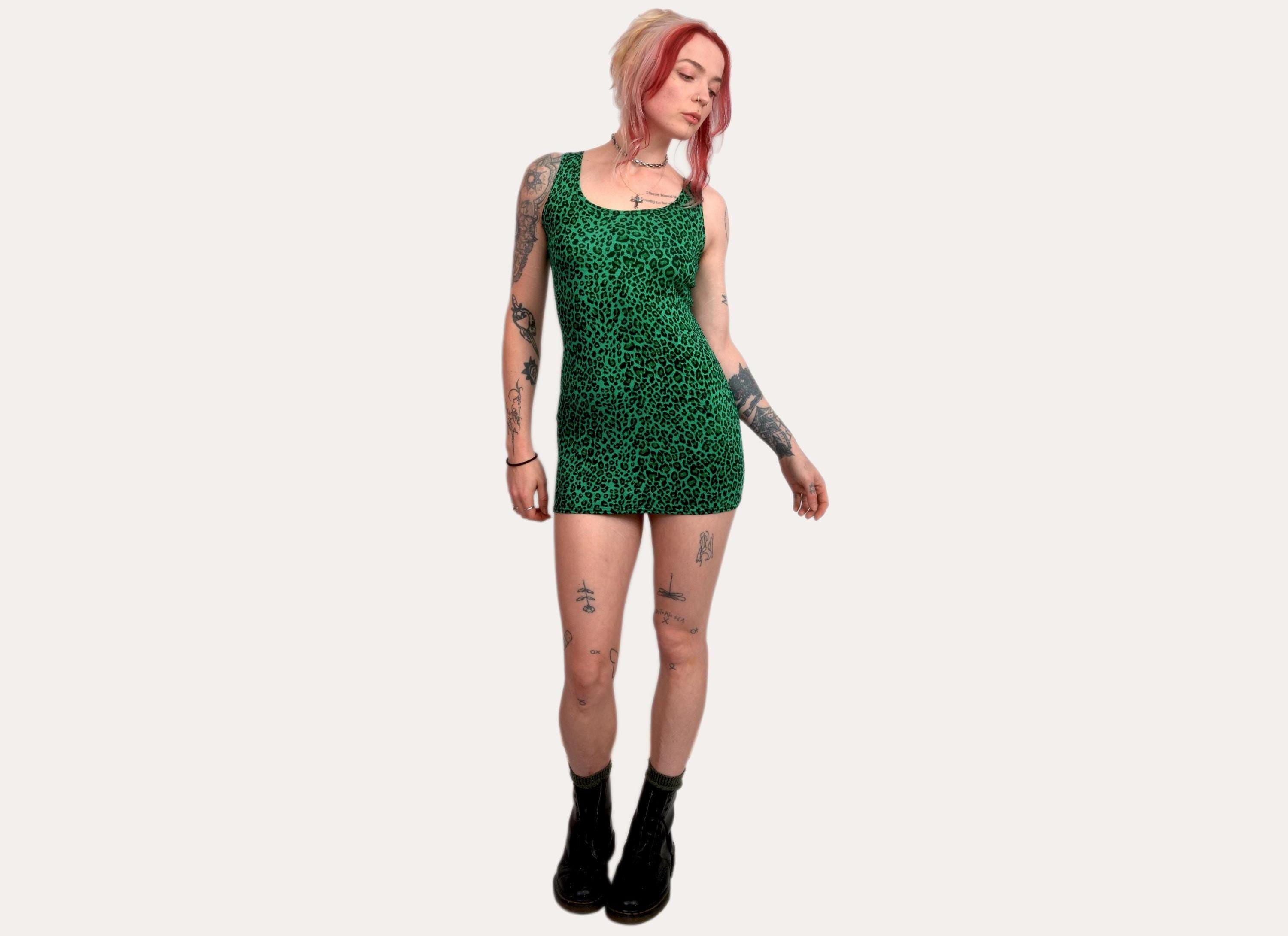 forest green dress velvet Meline Smock Dress (Grass Green/Leo) | Love Cherish main image 1