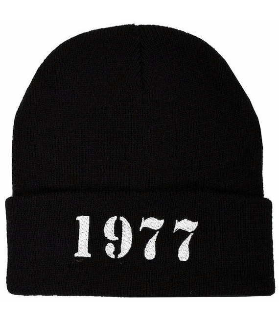 knosis ビーニー 1977年刺繍パンクビーニーハット | ブラックニットカフビーニー - Etsy