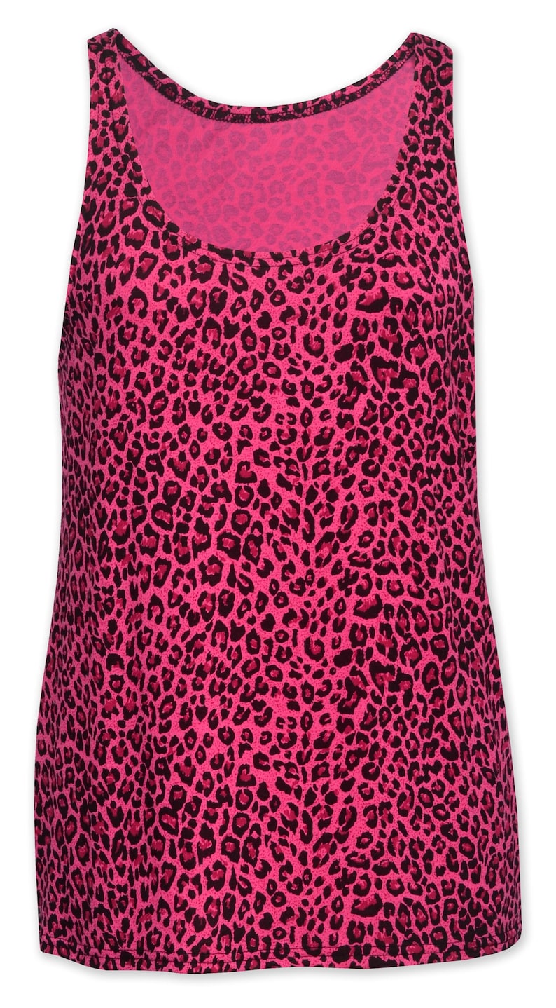 Hot pink leopard tank top with black spots – perfect for punk, rockabilly, and alt fashion lovers.