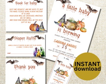 Puede incluir: Un conjunto de invitaciones y tarjetas para baby shower con temática de Halloween. El diseño presenta ilustraciones de acuarela de calabazas, sombreros de bruja, calderos y murciélagos. La invitación dice "a little baby is brewing".