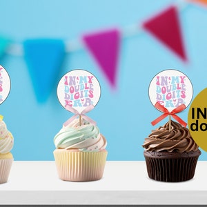 Cupcake-topper från Double Digits Era: Dekoration för 10-årsfest (digital nedladdning)