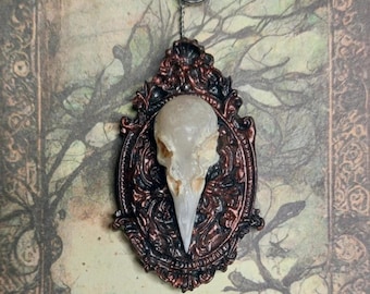 Collana Goth con ciondolo corvo fatta a mano, gothic style, dark, halloween