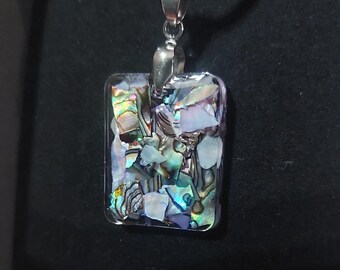 Collana con ciondolo in madreperla