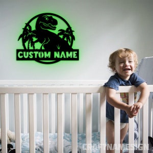 Dinosauro Kid Nome Metal Wall Art LED Light - RGB Led Lights Metal for Kid - Safari Nursery Decor - Sopra il segno del presepe - Baby Shower Gift