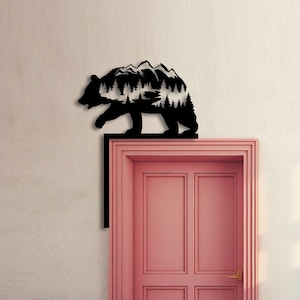 Arte de pared de metal de la esquina de la puerta del oso grizzly salvaje, adorno de la puerta del oso en el bosque, colgante de la puerta del oso grizzly, decoración de la puerta del dormitorio de los amantes de los osos