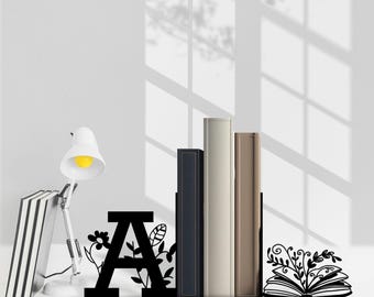 Spersonalizowana podpórka do książek z monogramem i kwiatowym motywem, spersonalizowane podpórki do książek z nazwiskiem, stojak na książki z czarnego metalu, dekoracja do kącika książkowego dla miłośników książek