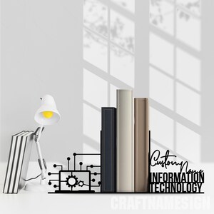 Sujetalibros personalizado de metal para tecnología de la información, sujetalibros personalizado con nombre de tecnología de la información, soporte para libros de metal negro, decoración de oficina para rincón de lectura