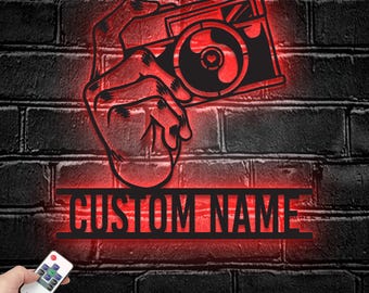 Custom Camera Photo Taking Metal Wall Art LED Light - Personalized Photographer Name Sign Home Decor - Ideal for Home Decor & Gift