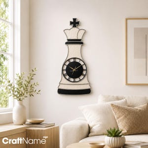 King Chess Piece Stained Glass Wall Clock, Unique Game Room Decor for Strategy Lovers