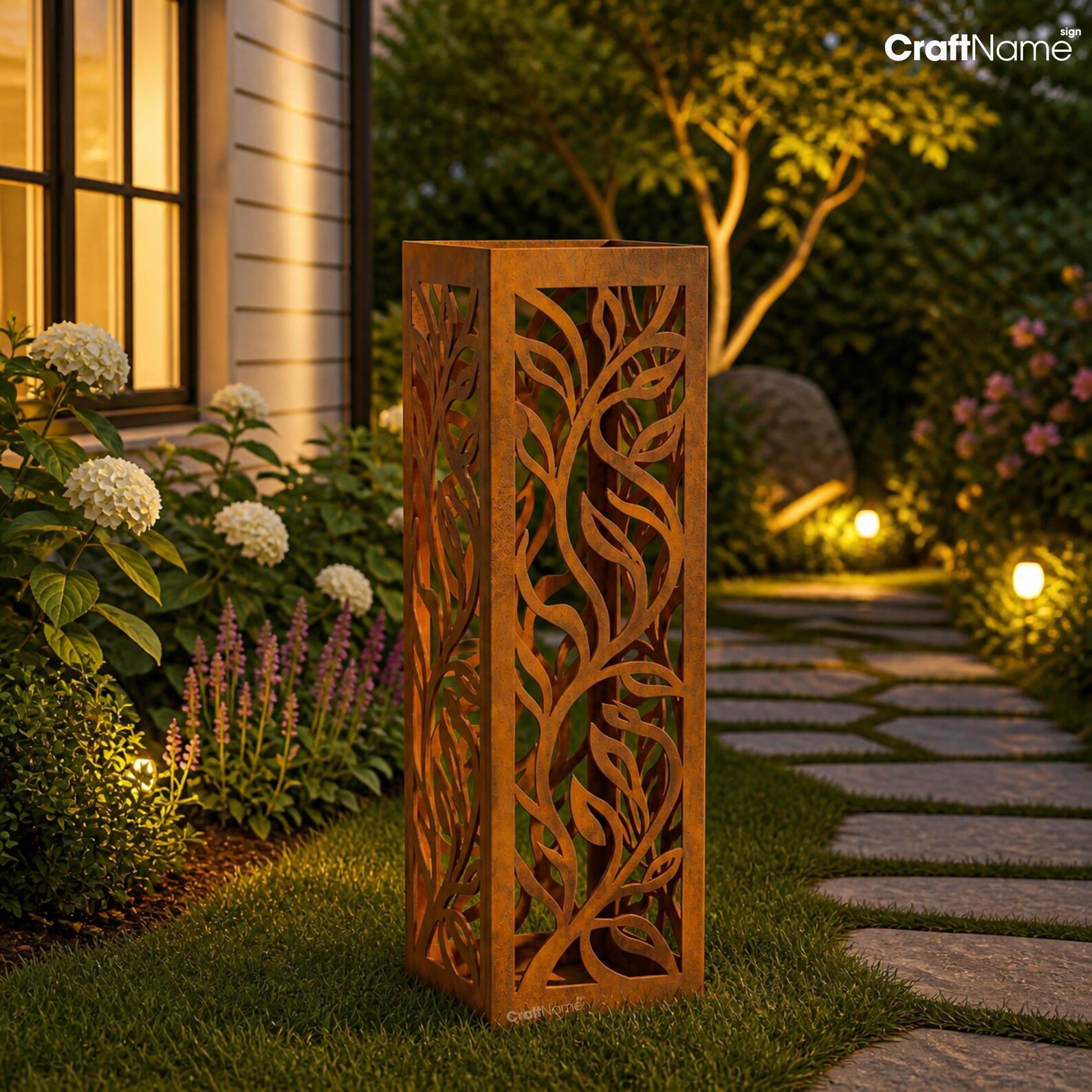 Abstract Metal Garden Column, Rustic Outdoor Yard Decor, Leaf Design ...