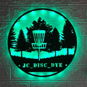 Custom Disc Golf Player Metal Wall Art LED Light - Personalized Disc Golfer Name Sign Decor - Ideal for Home Decor & Gift - Golf lover gift