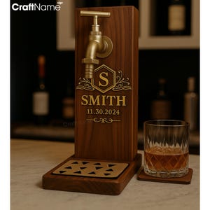 Personalized Last Name Whiskey Dispenser – Rustic Wooden Liquor Holder, Gift for Dad, Custom Engraved Last Name Wooden Bar Accessory