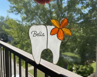 Personalized Tooth Stained Glass Hanging For Window Decor, Dental Suncatcher with Flower Ornament, Gift for Dentist And Dental Hygienist