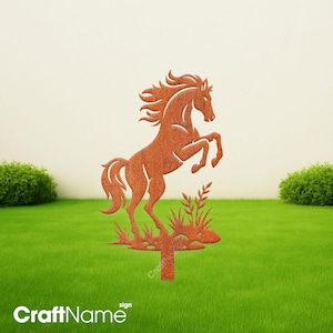 Horse Garden Stake, Metal Yard Art for Horse Farm Outdoor Decoration, Rustic Garden Ornament, Gift for Equestrian Lovers and Horse Owners