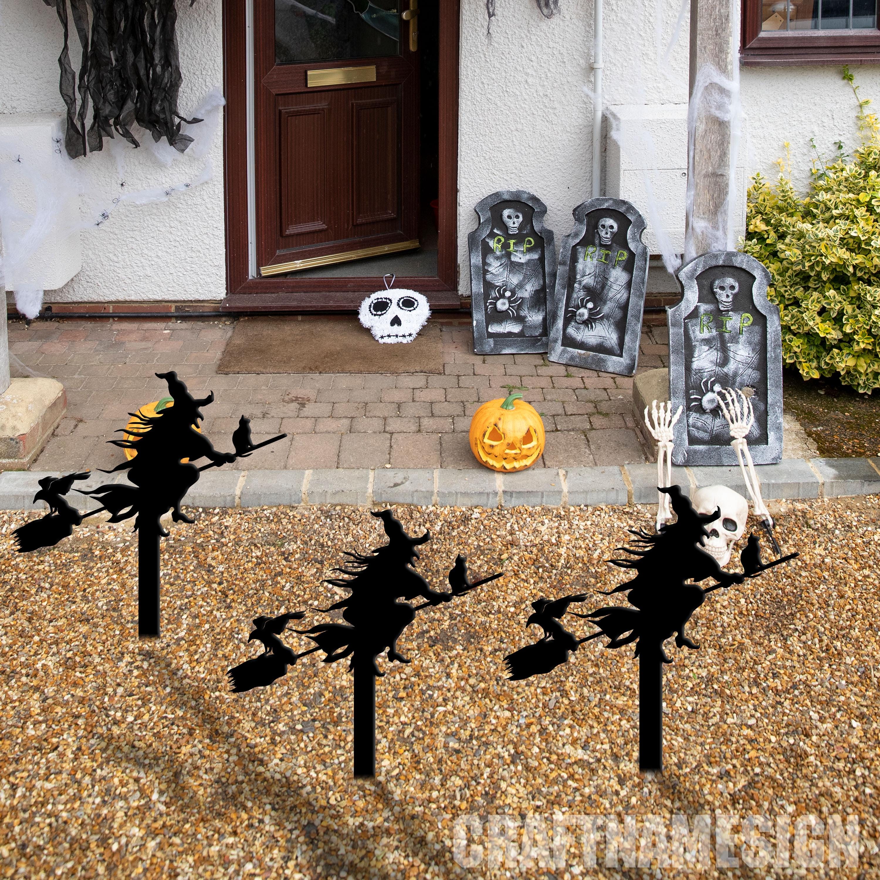 Shoeless Joe Decorazione Halloween - Strega In Metallo Su Manico Di Scopa, Dimensioni 12 X 11 Cm