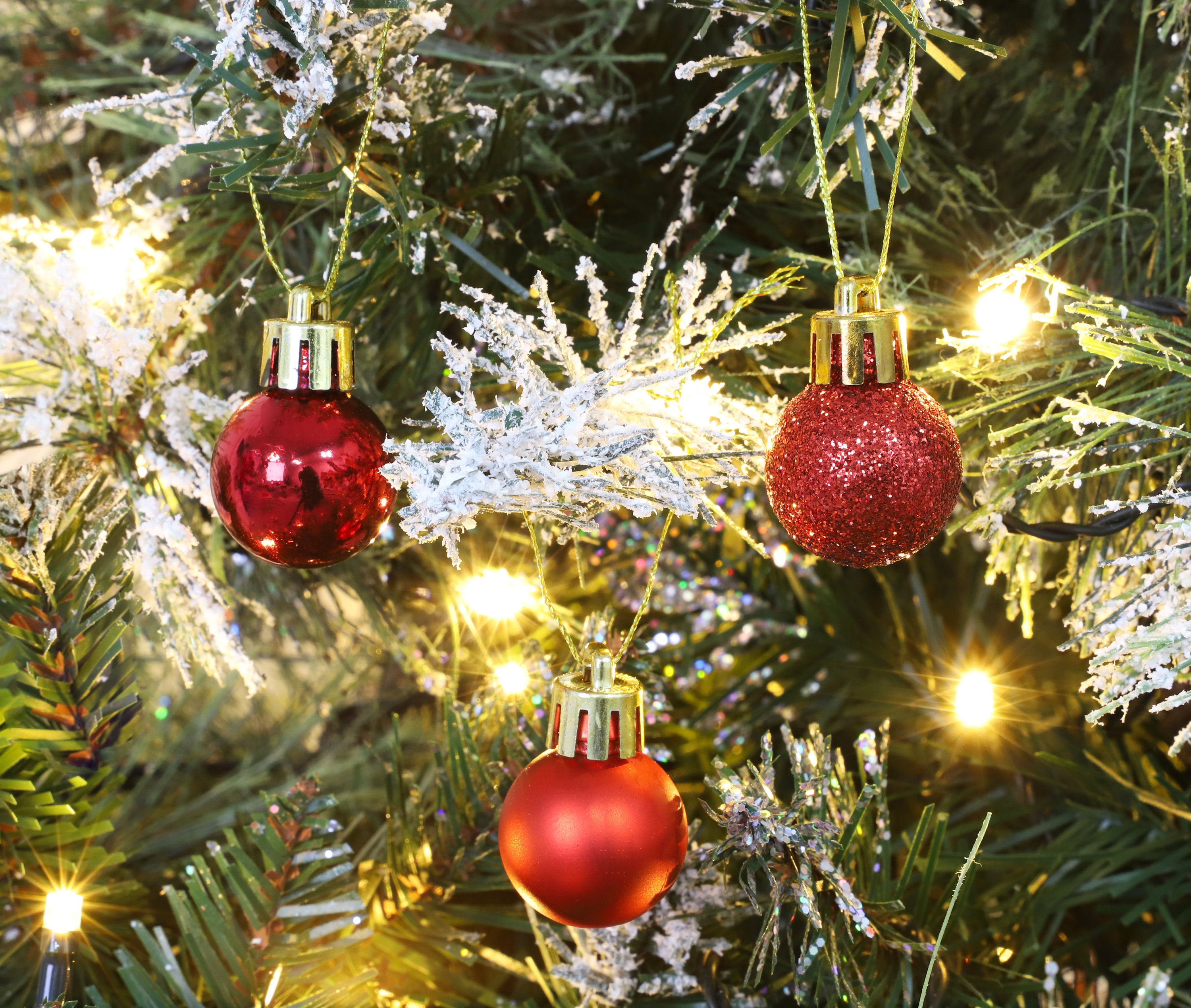 Christmas Concepts® Pack of 2525mm Mini Christmas Tree Baubles Shiny