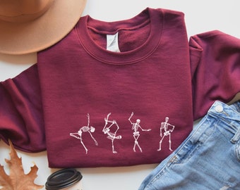 Dansende skelet Sweatshirt sierlijke dansende skeletten Halloween Sweatshirt Halloween Crewneck Spooky seizoen skelet Shirt
