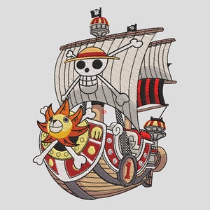 Peut inclure: Un navire pirate de dessin animé rouge et blanc avec un crâne et des os croisés sur la voile et un soleil avec un visage de lion sur la proue.