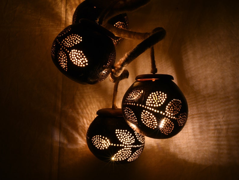 N & H Handmade Hanging Twirled Coconut Shell 5 Balls Leaves Design Ceiling Pendant Lights Decorative Chandelier Light Lamp Home Décor image 3