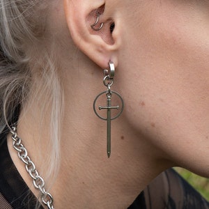 Boucles d&#39;oreilles breloque épée Chevaliers de Cydonia, boucles d&#39;oreilles épée et bague, boucles d&#39;oreilles pendentif épée en acier inoxydable