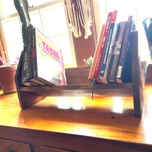 Table top bookshelf
