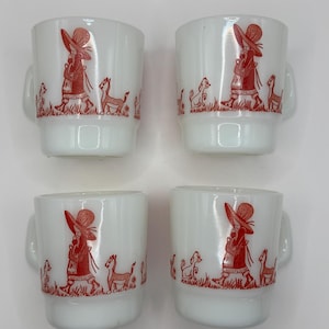 Termocrisa milk glass Holly Hobby mugs. Red Holly Hobby with a cat and dog. 300ml vintage mugs. Set of 4.