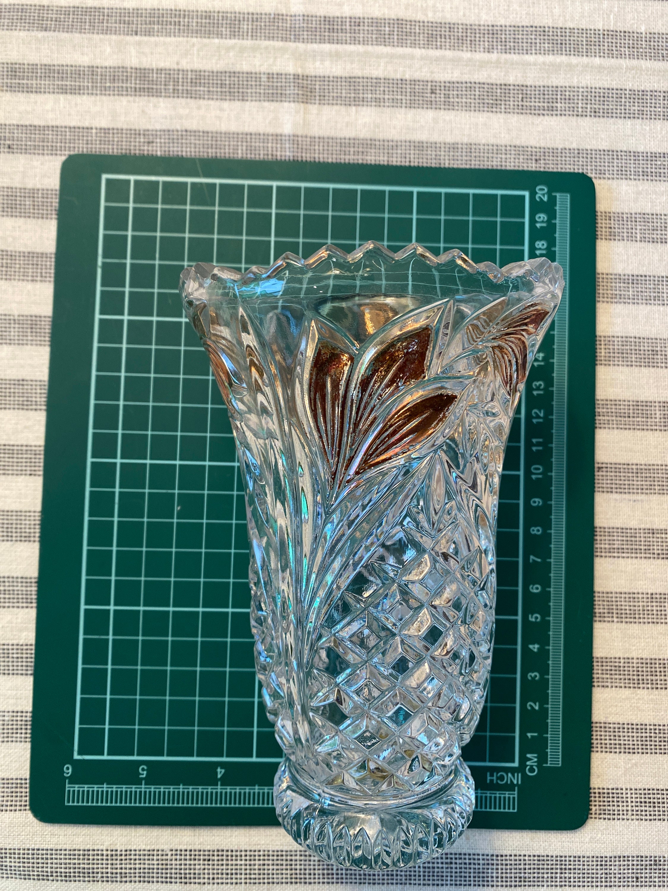 Anna Hutte Bleikristall Lead Crystal Vase. Vintage Gold Leaves Design