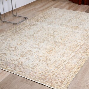 Handwoven Turkish Vintage Wool Rug 5.3x9 ft - Geometric Design