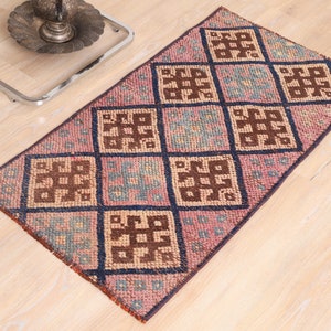 Small Turkish Wool Rug: Vintage Accent Doormat (1.7x3.3 ft)